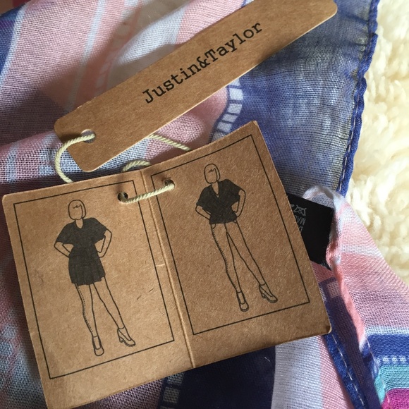 Justin & Taylor Multi Color Ruana - Picture 7 of 8